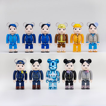 ANAオリジナル＞BE@RBRICK for ANA ANA創立70周年記念歴代制服